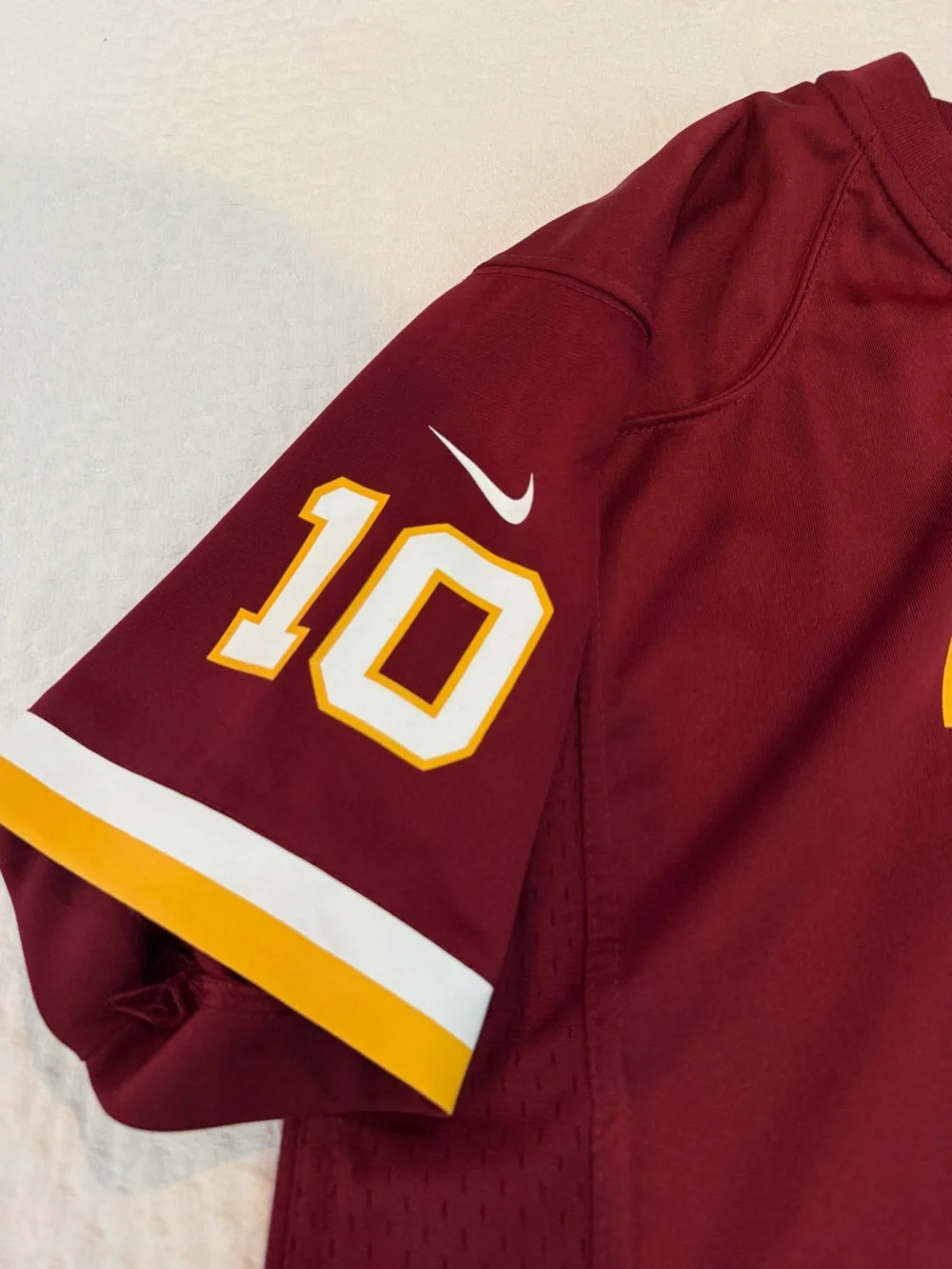Washington Redskins NFL Nike On Field #10 Griffin III RG3 Youth Boys Jersey XL